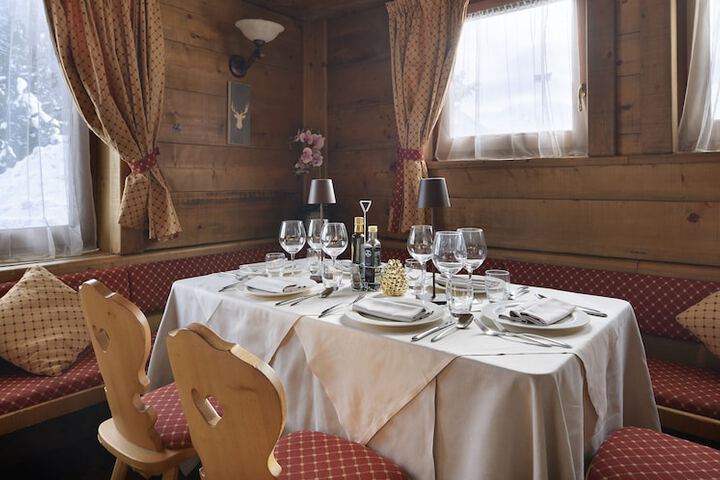Dining 107 of 155