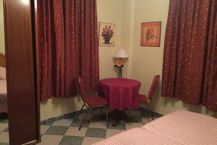 Room 3 of 25