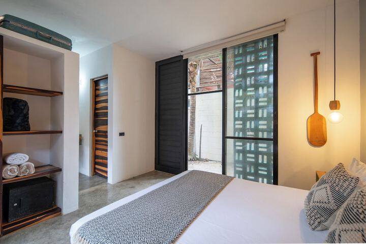 Room 14 of 85