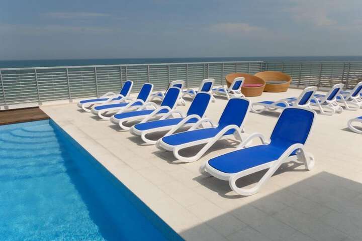 Sundeck 73 of 75