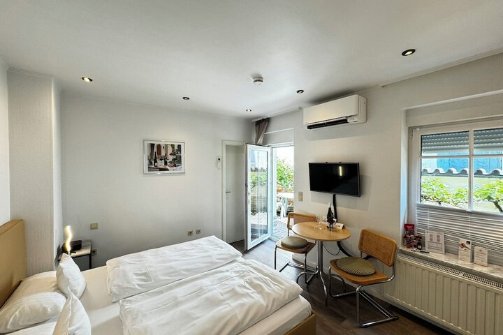 Room 14 of 113