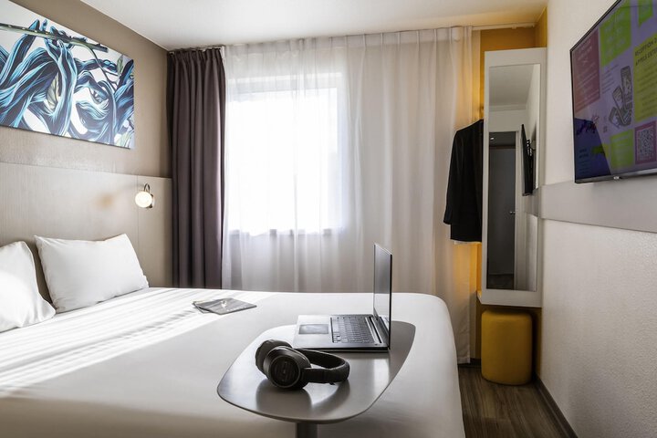 Room 7 of 85