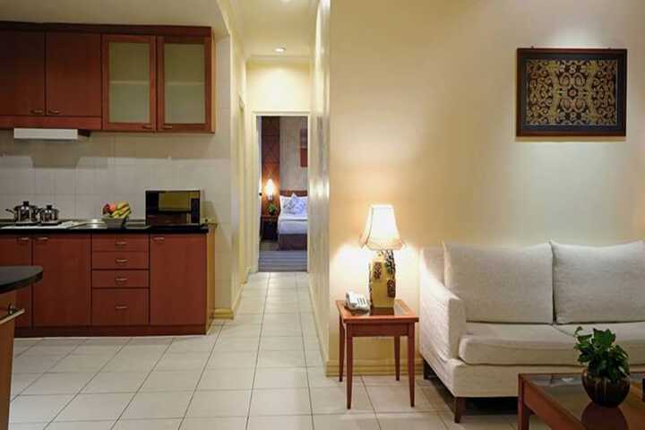 Room 6 of 37