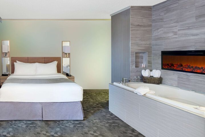 Jetted tub