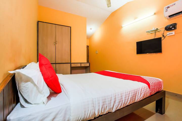 Room 8 of 19