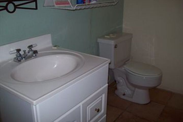 Room 4 of 40