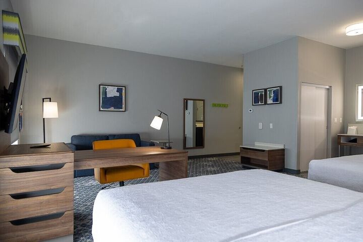 Room 7 of 31