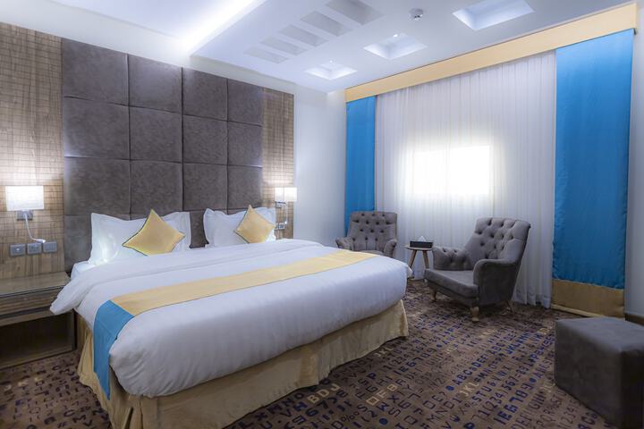 Room 20 of 33