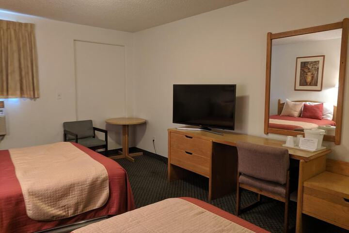 Room 14 of 40