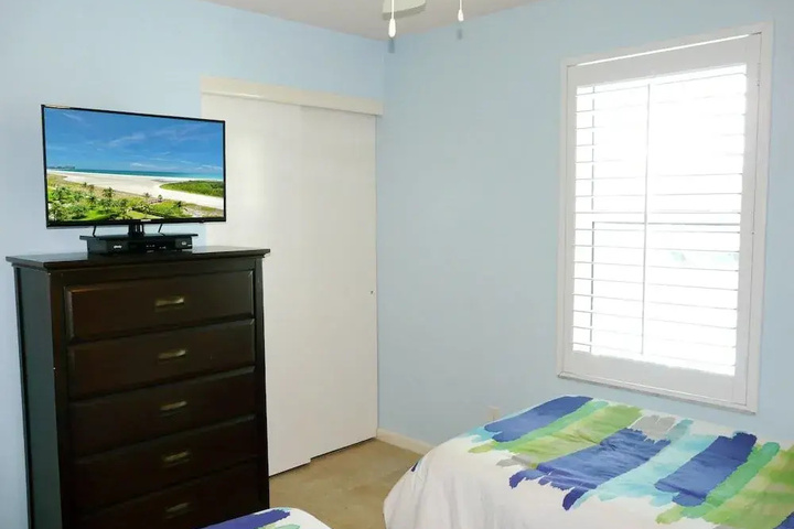 Room 3 of 15
