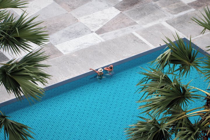 Pool 99 of 165