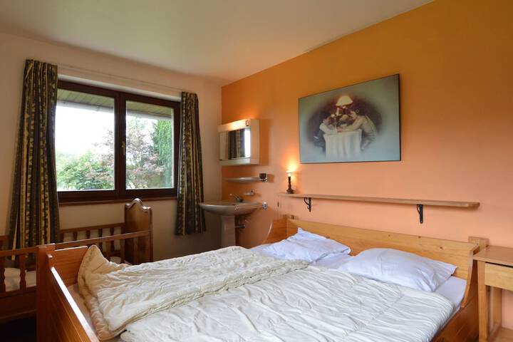 Room 9 of 39