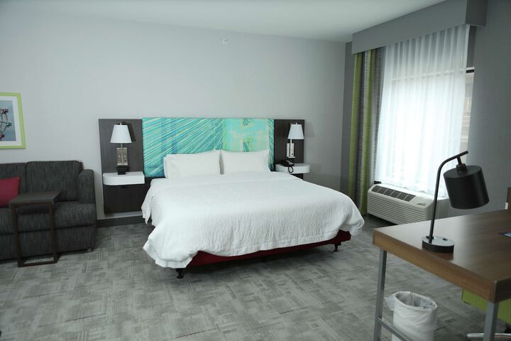 1 King with Sofa Bed Microwave, Refrigerator (8 of 29)
