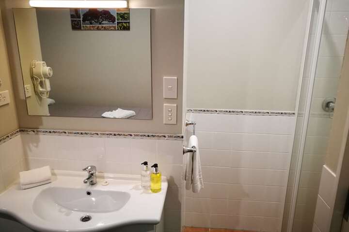 Room 16 of 63