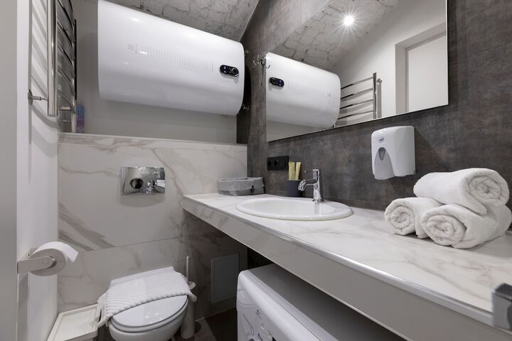 Room 16 of 51