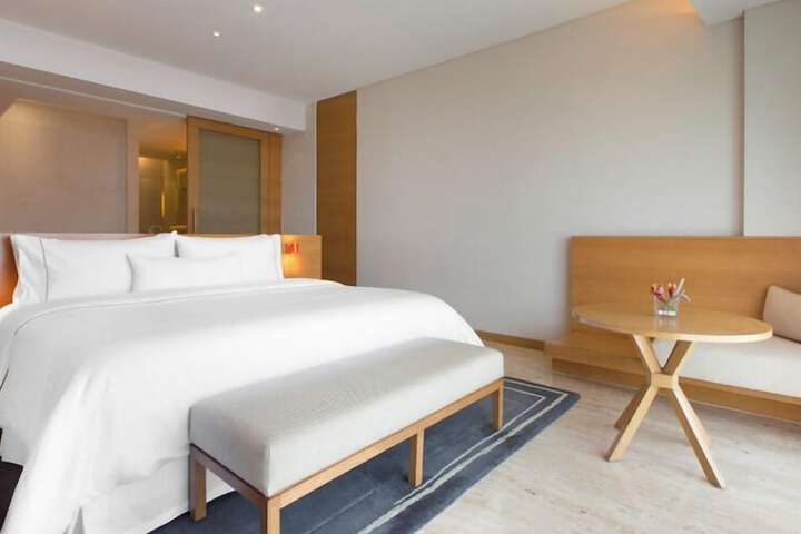 Room 15 of 65