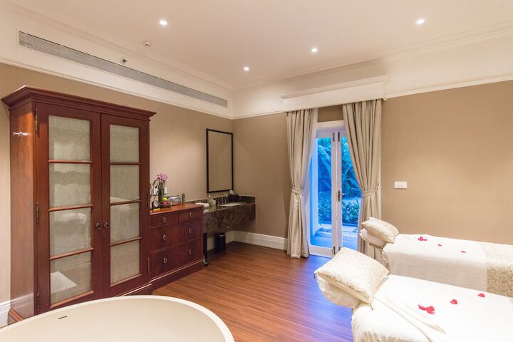 Room 49 of 65