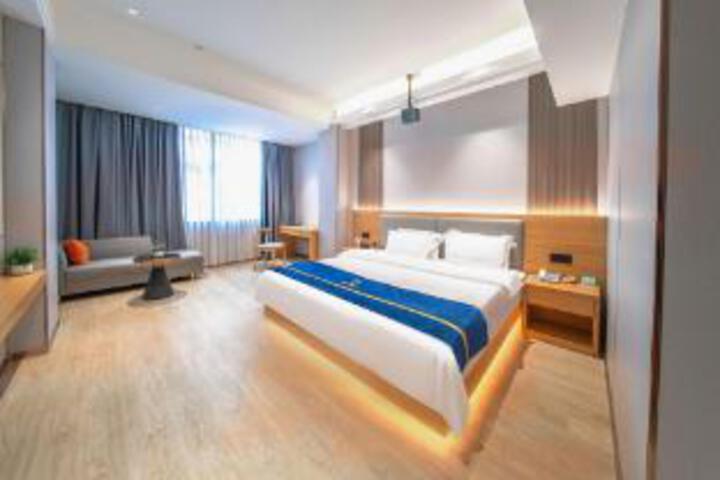 Room 20 of 21