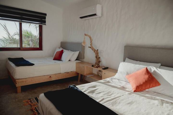 Room 4 of 68