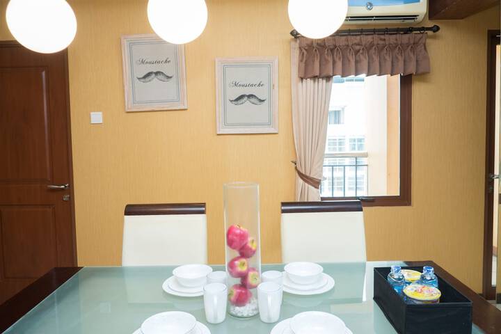 Room 33 of 80