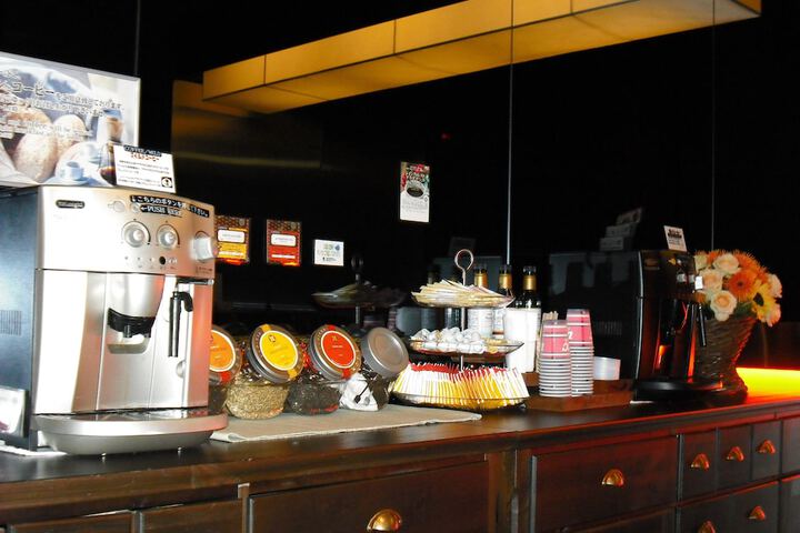 Breakfast/Coffee Service 43 of 52