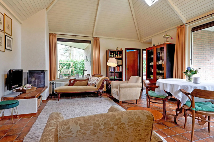 Garden-view Bungalow in Baarle-nassau With Pool