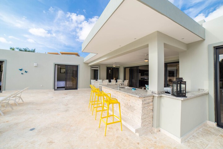 Property Grounds 14 of 14