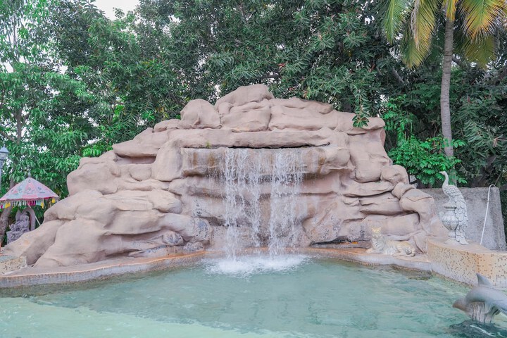 Pool 68 of 138