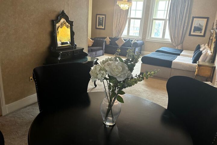 Room 87 of 171
