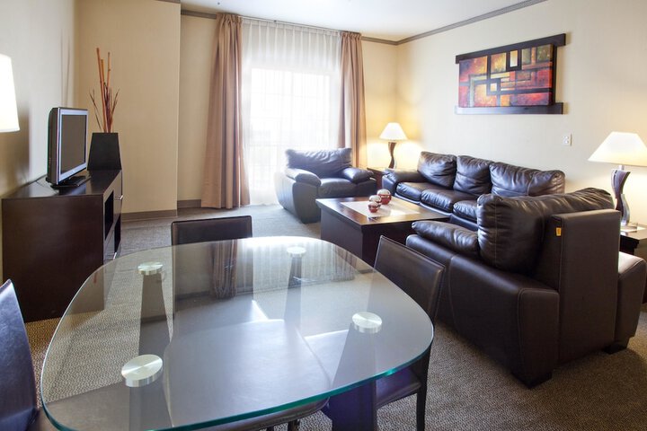 Room 2 of 150