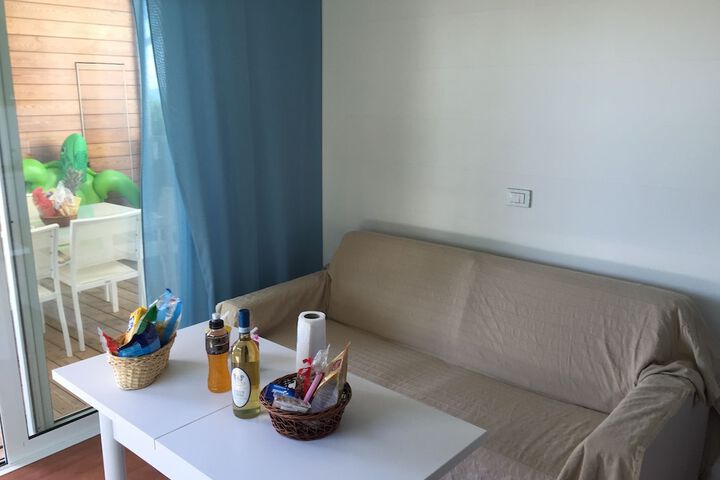 Room 73 of 227