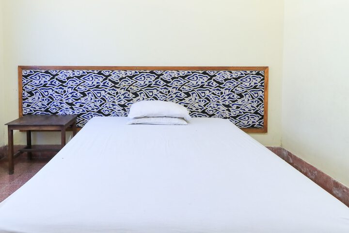 Room 8 of 24