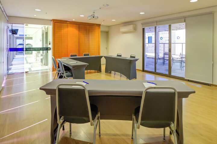Ballroom/Hall 60 of 95