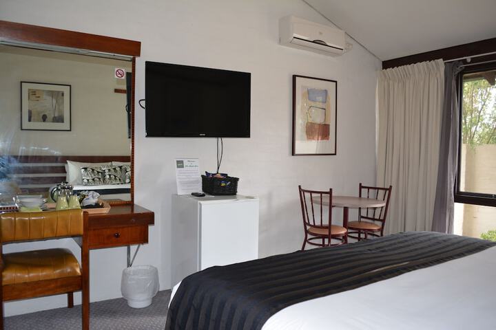 Room 12 of 51