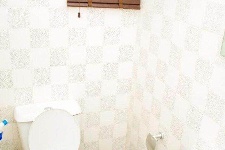 Room 21 of 25