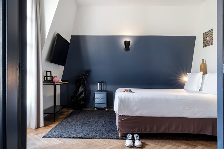 Room 4 of 101