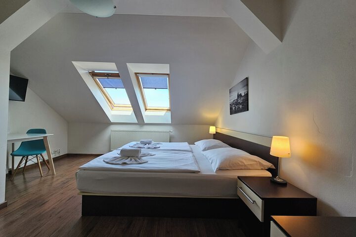 Room 18 of 40