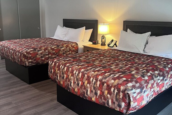 Room 10 of 30