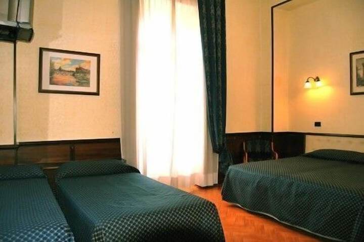 Room 4 of 49