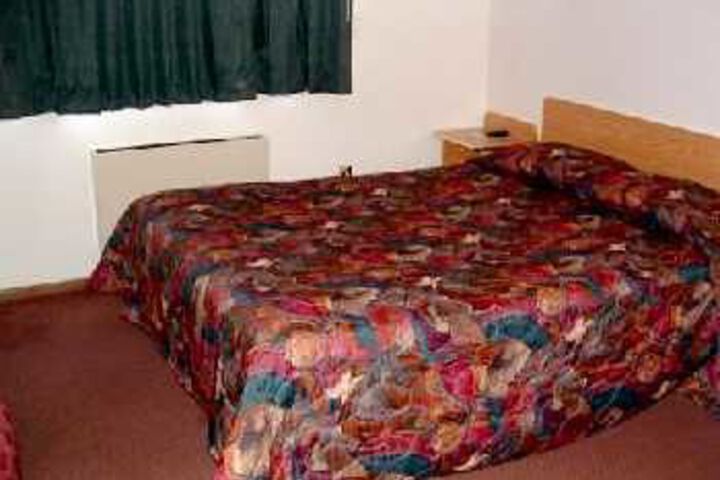 Room 5 of 26