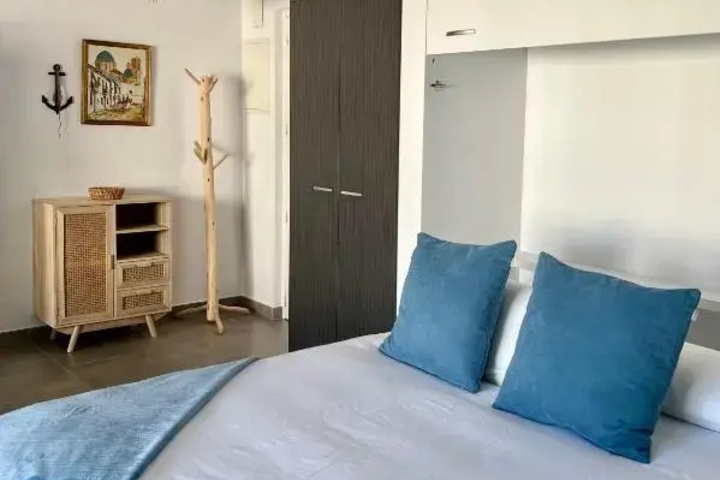 Room 3 of 14