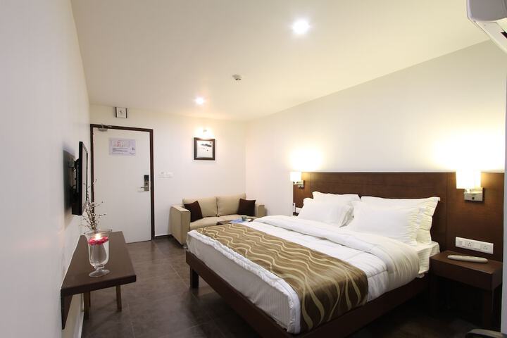Room 7 of 49