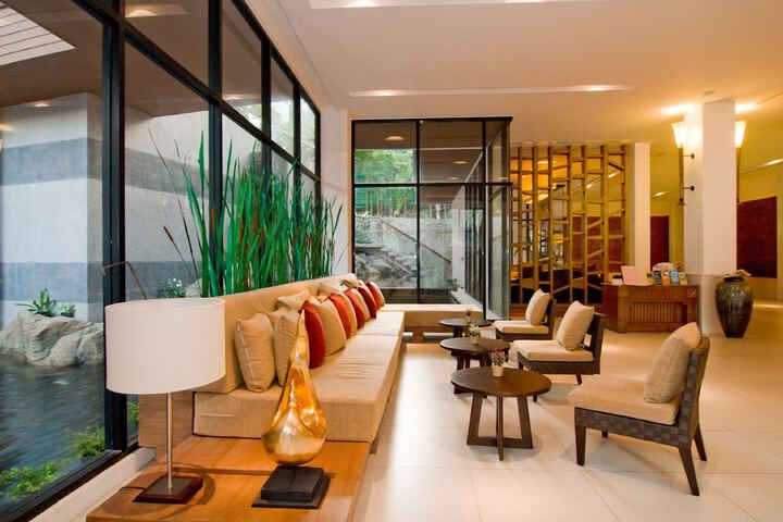 Lobby Photos