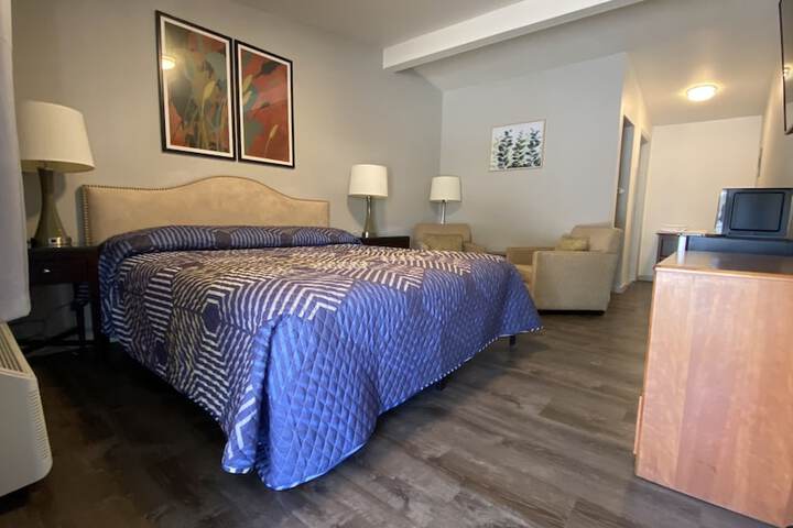 Room 6 of 55