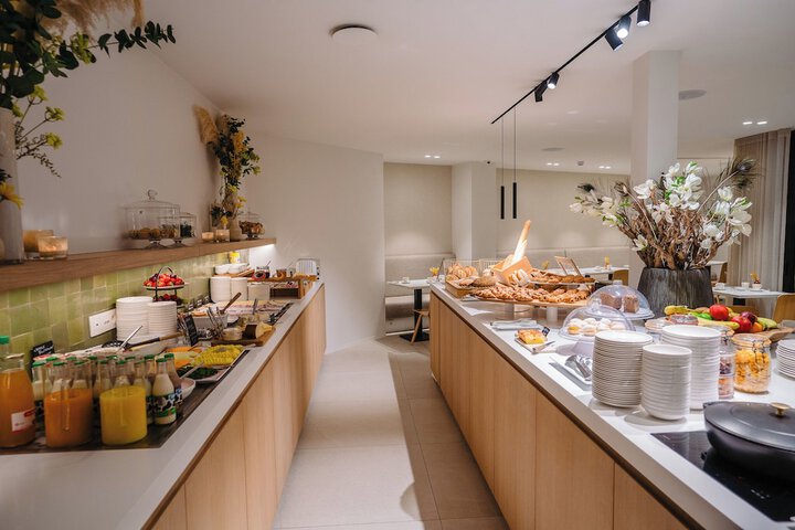 Dining 108 of 129