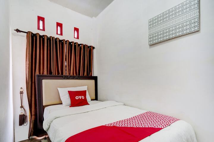 Room 8 of 35