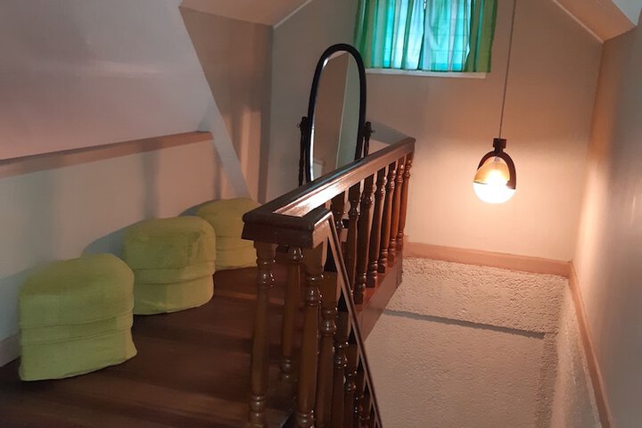 Room 12 of 25
