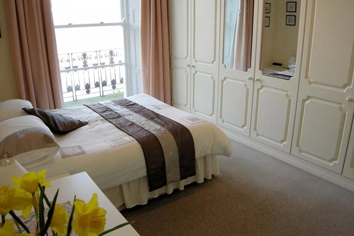 Room 2 of 12