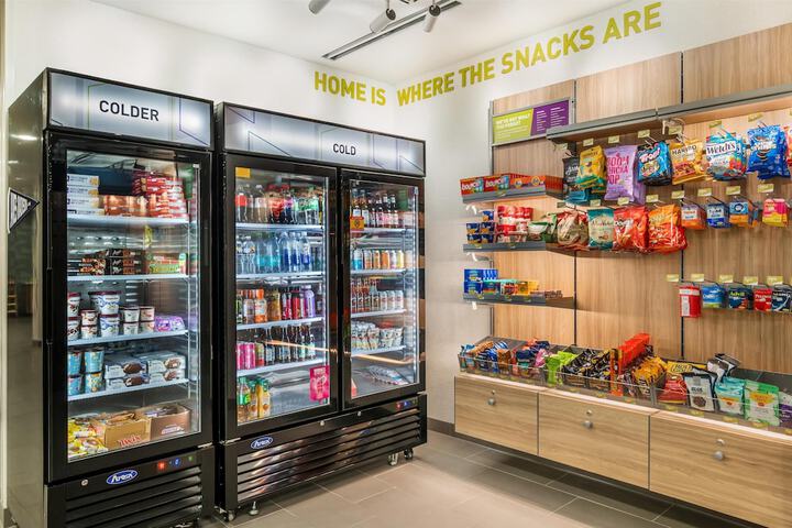 Snack bar