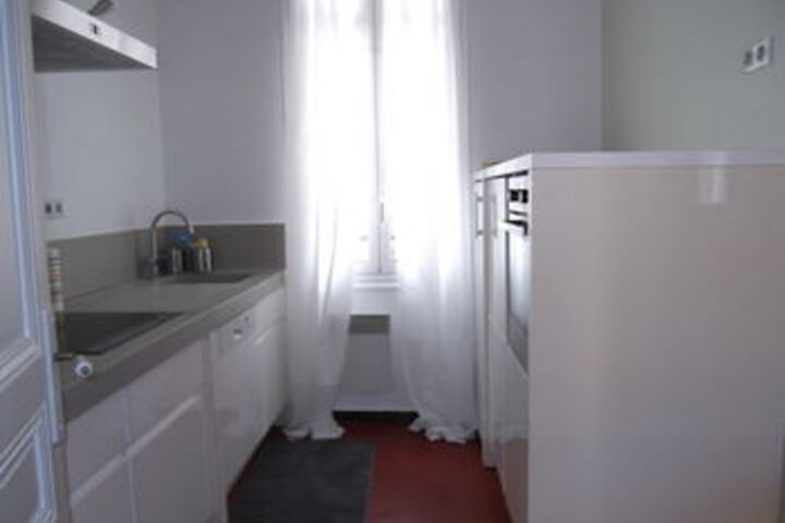 Room 85 of 146